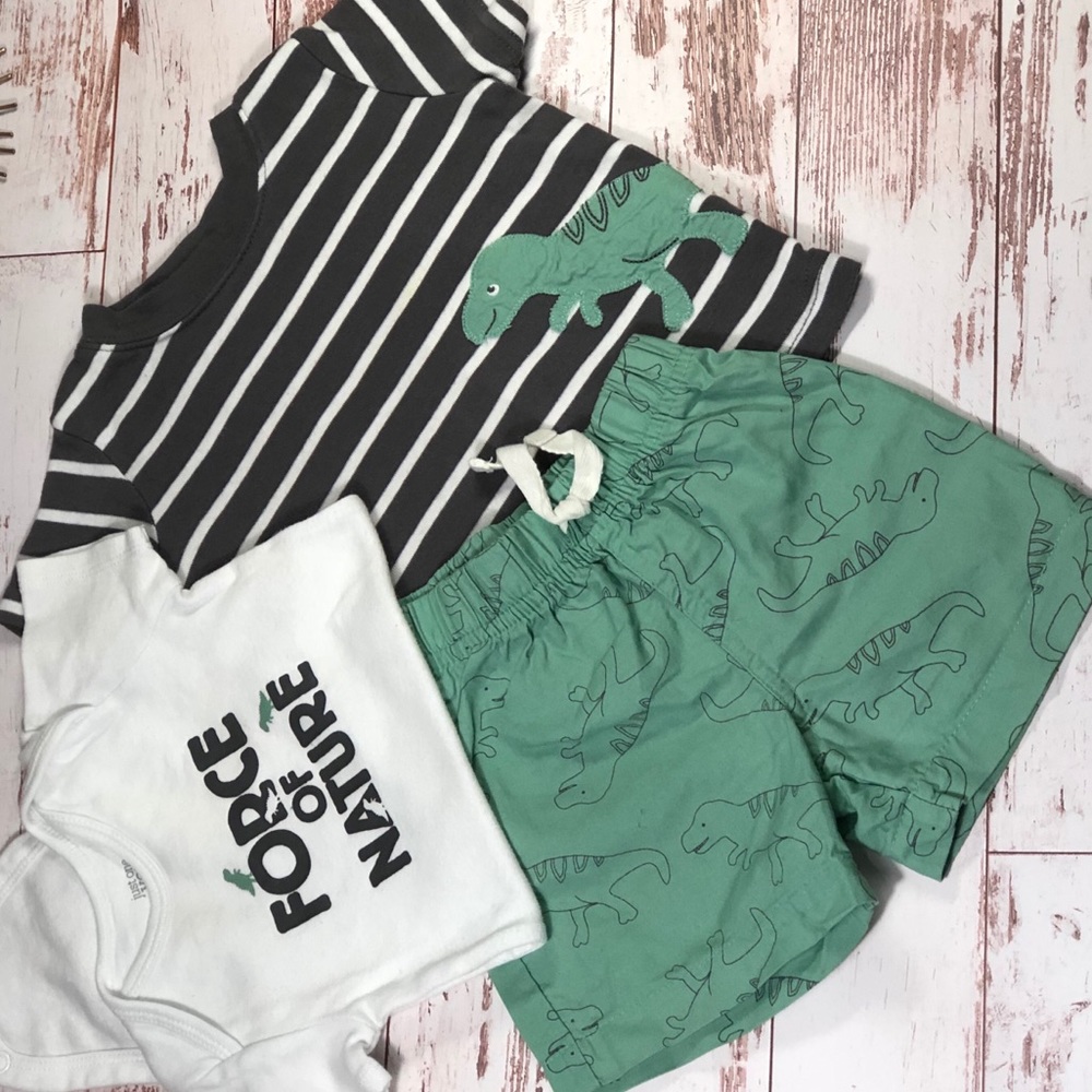 Carters Just One You Set🦖